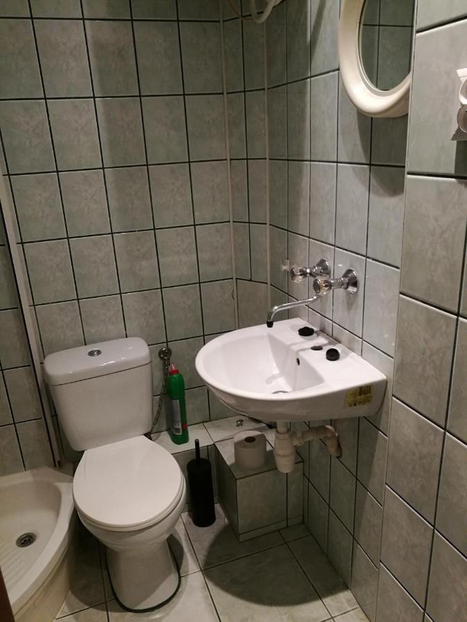 צ'סטוצ'ובה Kwatera Pod Swietym Wawrzyncem מראה חיצוני תמונה
